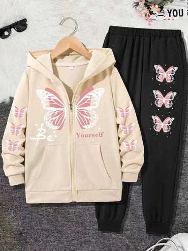 Let her style take flight with this adorable Butterfly “Be Yourself” 2-Piece Outfit Set 🦋✨