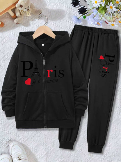 Fall in love with comfort and style in this adorable Paris-Inspired Hoodie & Sweatpants Set! 💕