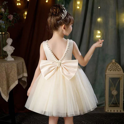 Make every moment magical with this enchanting girls’ tulle party dress