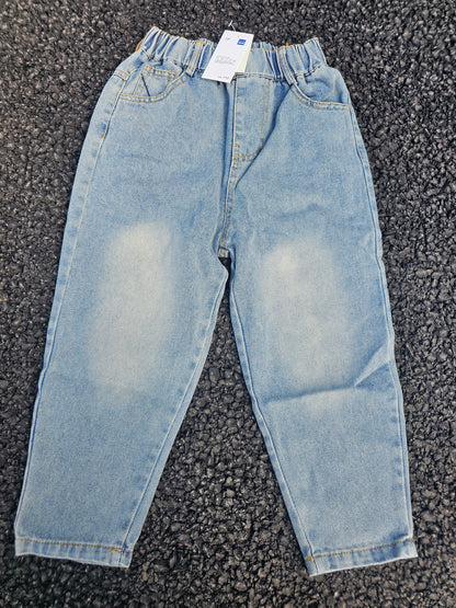 Trendy Kids Light Wash Denim Jeans – Comfy & Cool Everyday Style